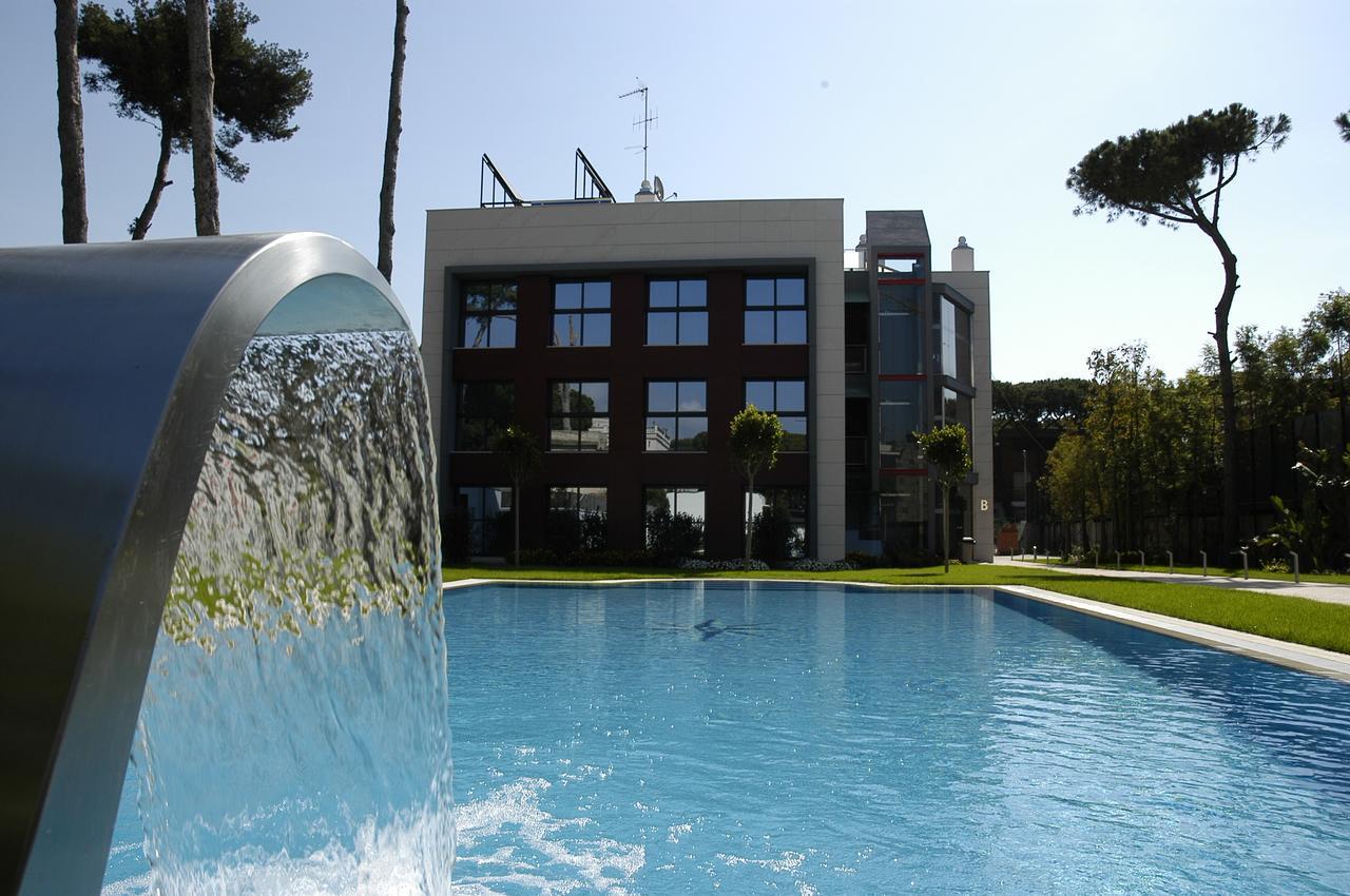 Apartamentos Royal Marina Gardens Castelldefels Luaran gambar