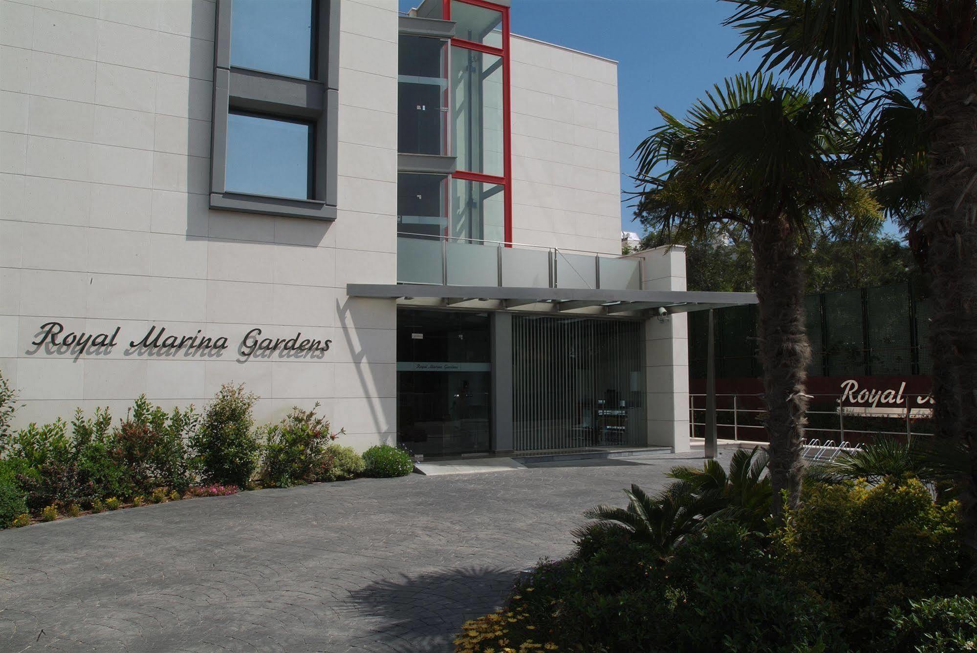 Apartamentos Royal Marina Gardens Castelldefels Luaran gambar