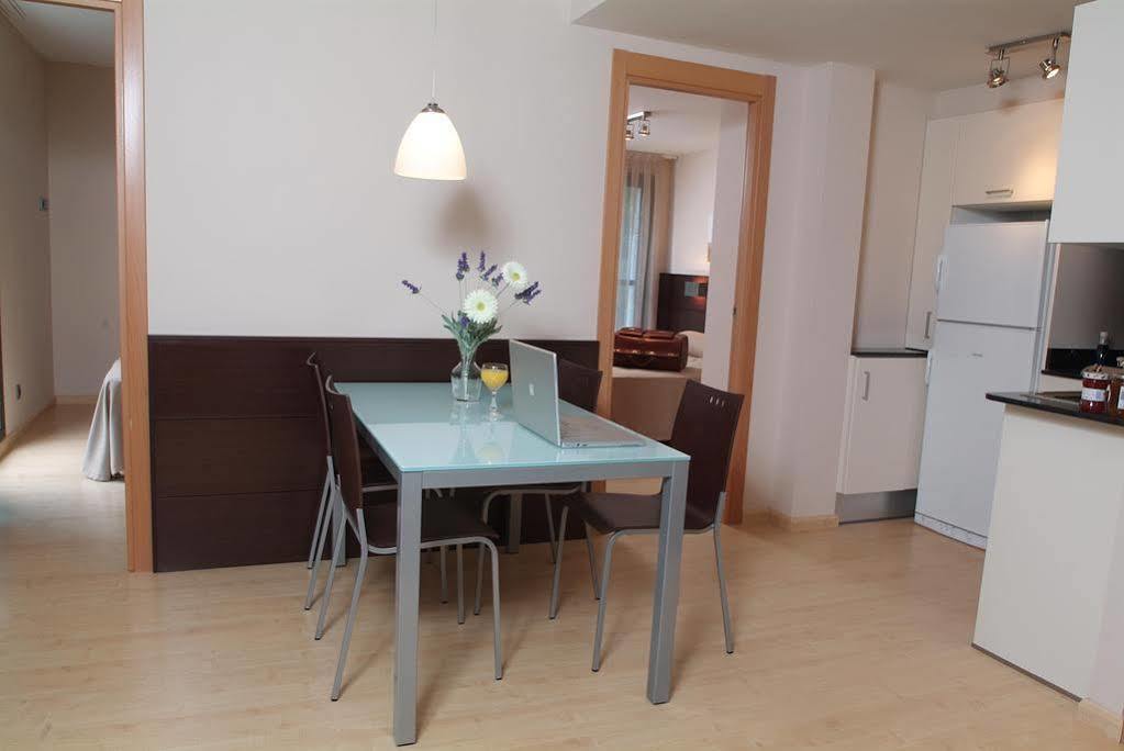 Apartamentos Royal Marina Gardens Castelldefels Luaran gambar