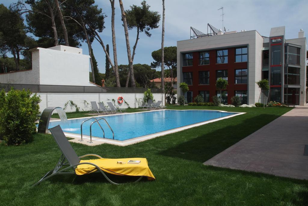 Apartamentos Royal Marina Gardens Castelldefels Luaran gambar
