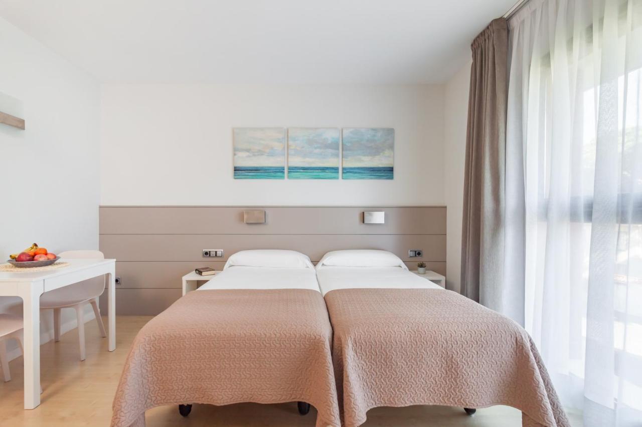 Apartamentos Royal Marina Gardens Castelldefels Luaran gambar