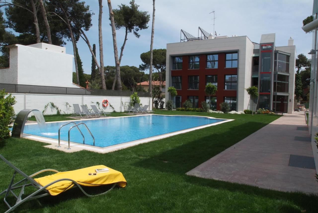 Apartamentos Royal Marina Gardens Castelldefels Luaran gambar