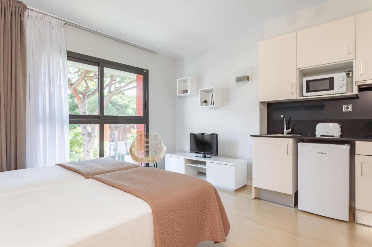 Apartamentos Royal Marina Gardens Castelldefels Luaran gambar