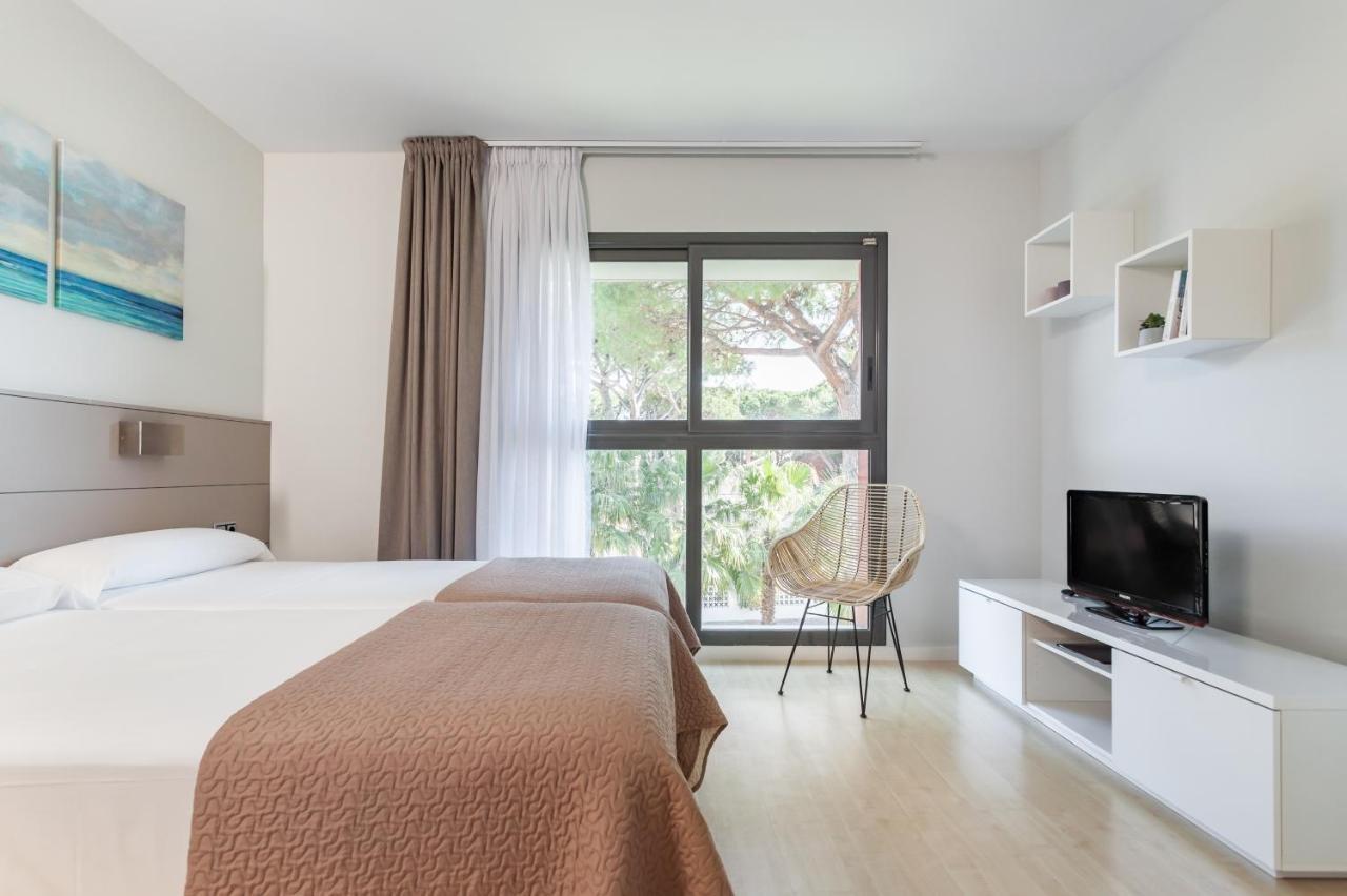 Apartamentos Royal Marina Gardens Castelldefels Luaran gambar